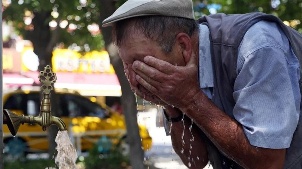 Hafta sonu serinlik geliyor: İstanbul 8 derece düşecek!