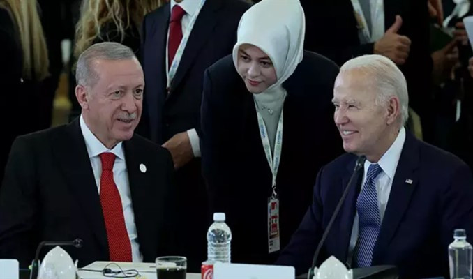 Cumhurbaşkanı Erdoğan ile Joe Biden G7 Zirvesi'nde görüştü