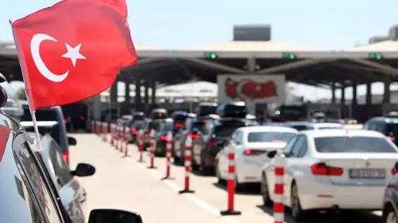 Kapıkule'de gurbetçi yoğunluğu