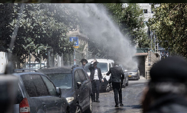 İsrail'de zorunlu askerlik karşıtı protesto!