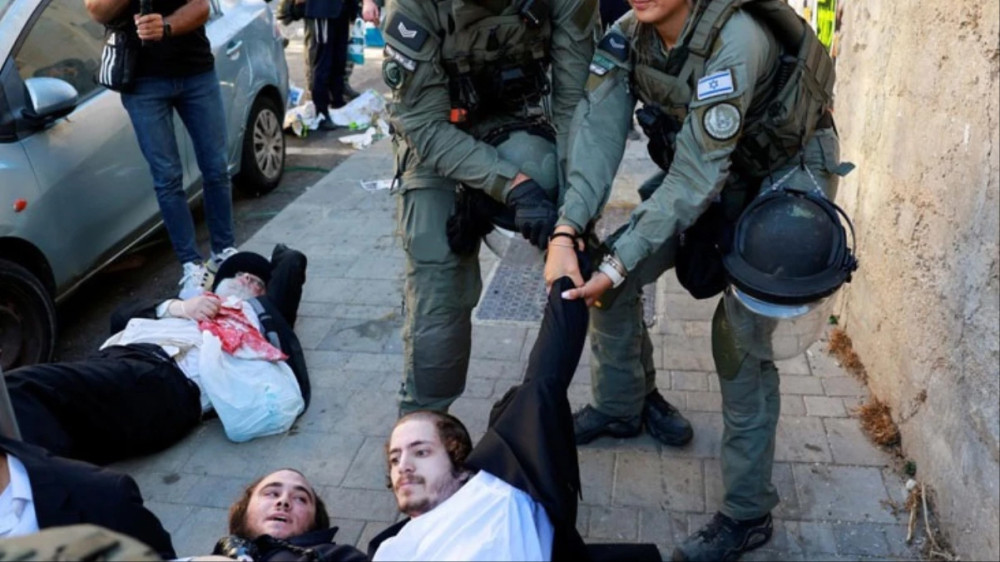 İsrail'de zorunlu askerlik karşıtı protesto!