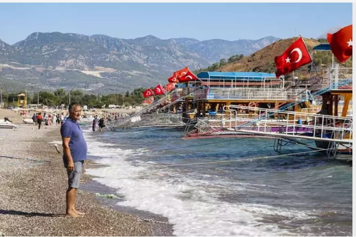 Herkes isyanda! 'Türkiye'nin Maldivleri'nde tekne işgali