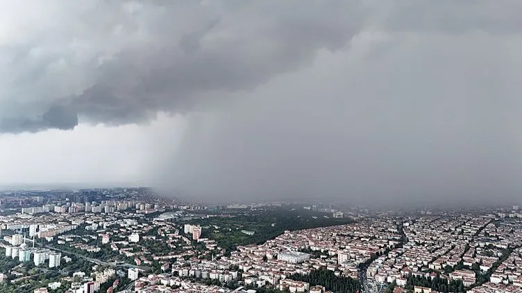 Meteoroloji saat verdi: İstanbul için kuvvetli sağanak uyarısı!